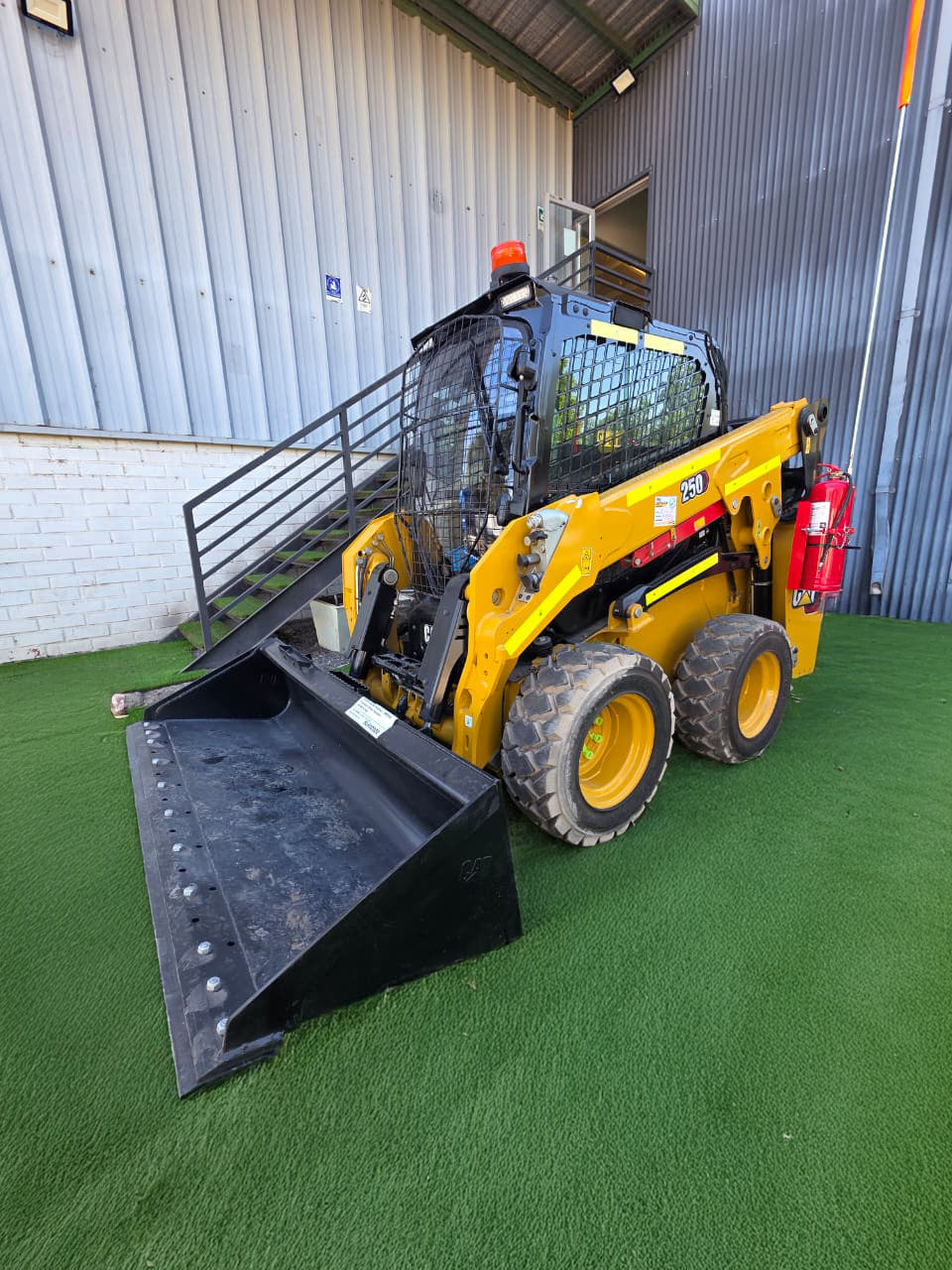 Minicargadores Caterpillar 250
