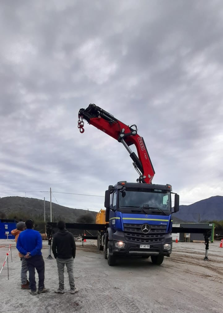 Camión Pluma - Fassi F820RA