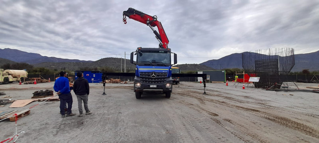 Camión Pluma - Fassi F820RA