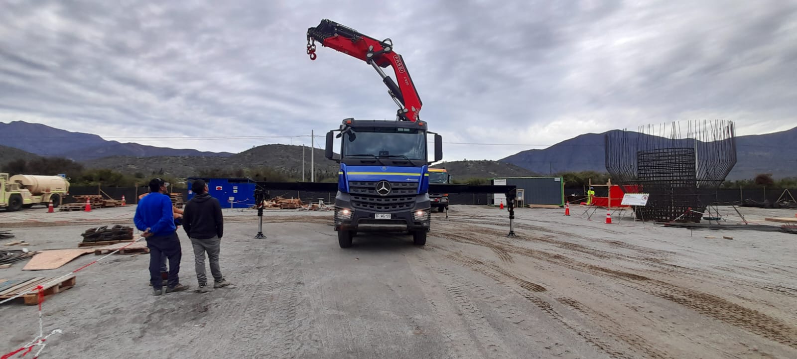 Camión Pluma - Fassi F820RA
